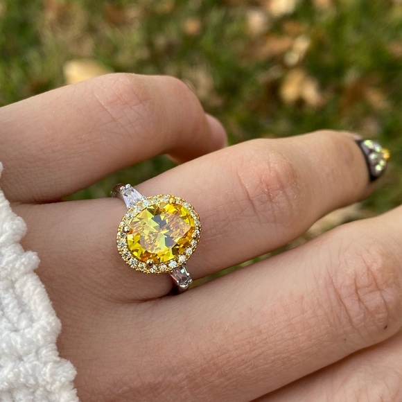 NEW Gorgeous 925 Sterling Silver Ring - Picture 4 of 7